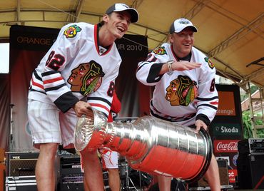 stanley_cup_trencin_hossa_kopecky_2.jpg